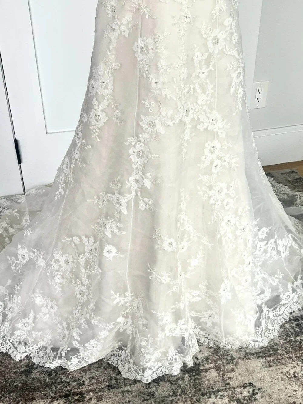 Casablanca Bridal 1955 "Dazzling Destiny" | Fit & Flare Wedding Gown | Size 8 - Picture 4 of 16